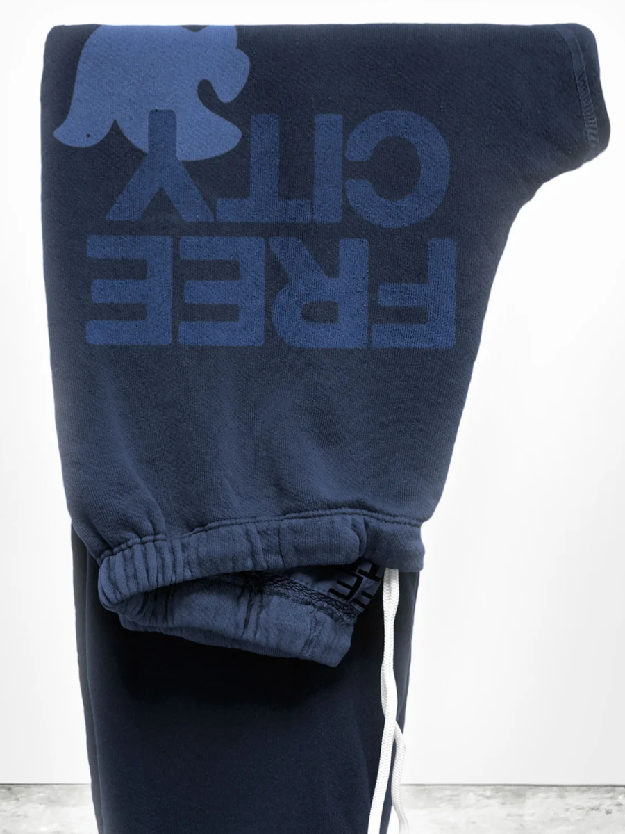 FREECITY sweatpant - moonshrooms/ blues