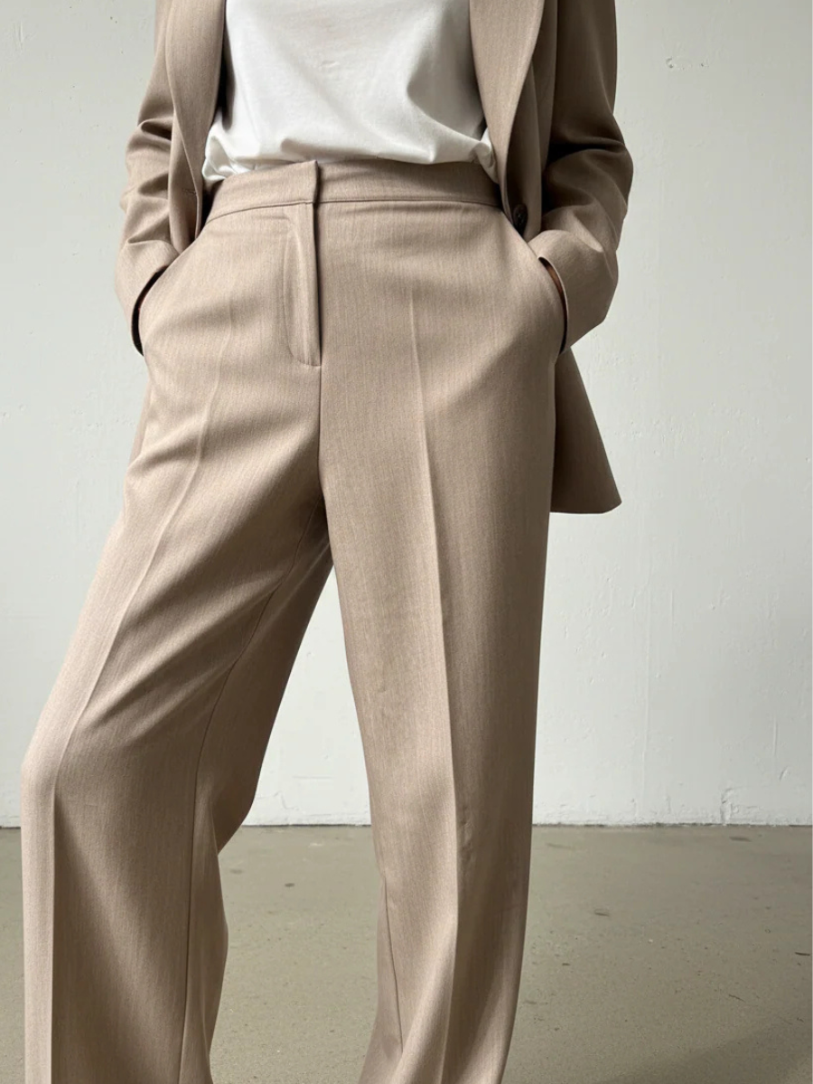 STUDIO PARISIEN Tailored Pants Beige