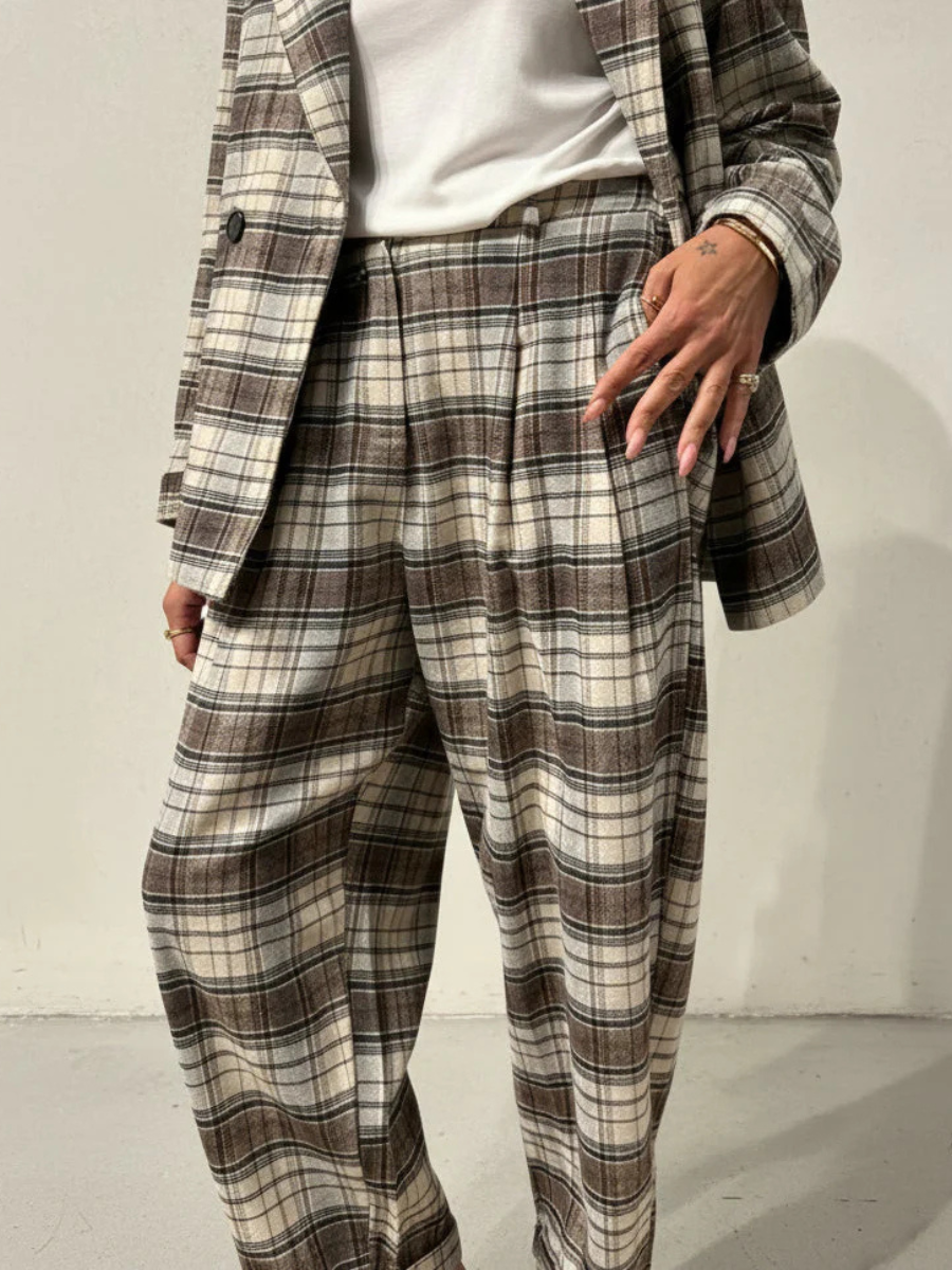 STUDIO PARISIEN Plaid Trousers