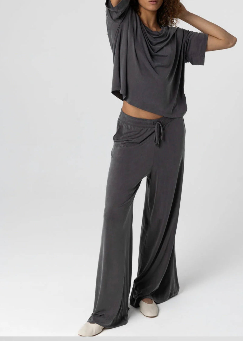 MAJESTIC DARK GRAY PANTS IN CUPRO / ELASTANE