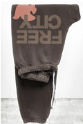 FREE CITY

FREECITY sweatpant - mud
