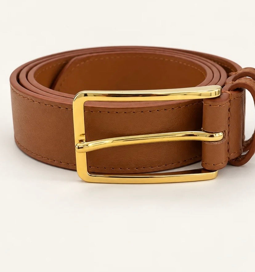 JULIA

JULIA Classic Gold Buckle Belt In Camel