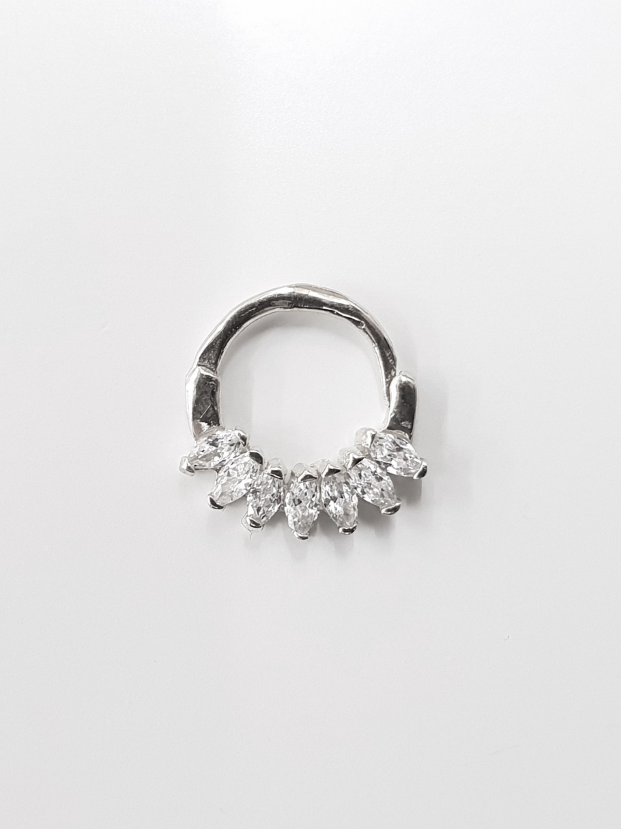 חישוק זהב 14K בודד הליקס/ספטום 10 מ"מ משובץ 7 זרקונים מוארכים זהב לבן