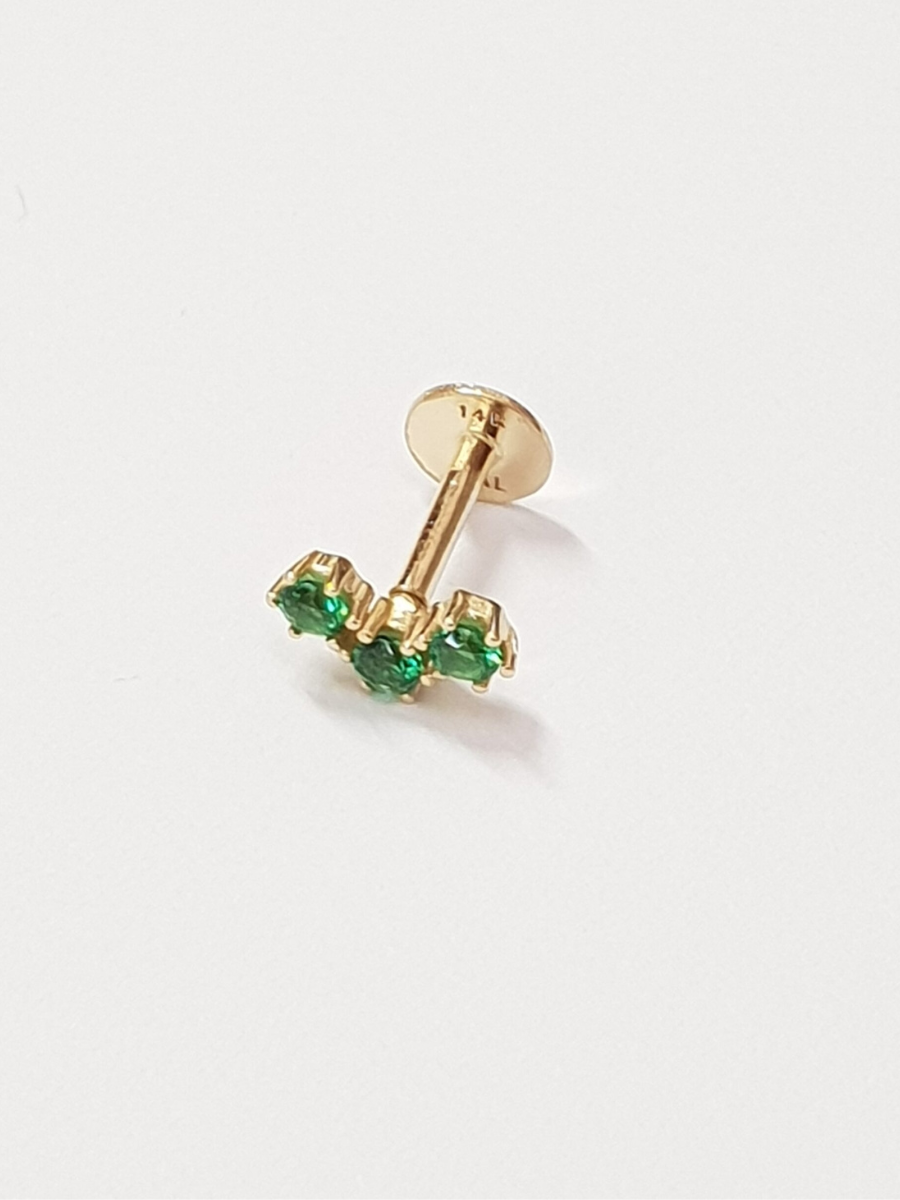 עגיל זהב 14K בודד הליקס/טרגוס הברגה 3 זרקונים אמרלד משובצים זהב צהוב
