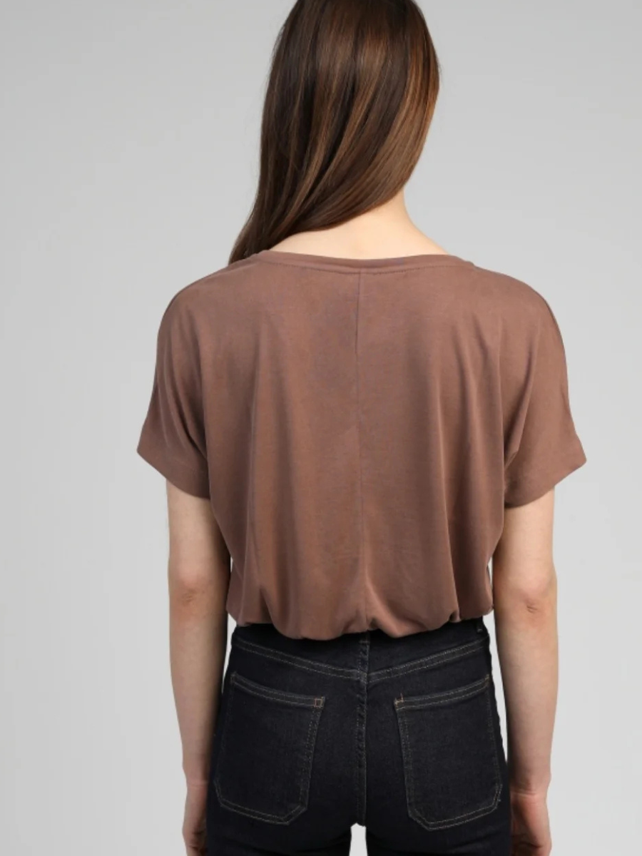ANGE V NECK T-SHIRT IN MOKA