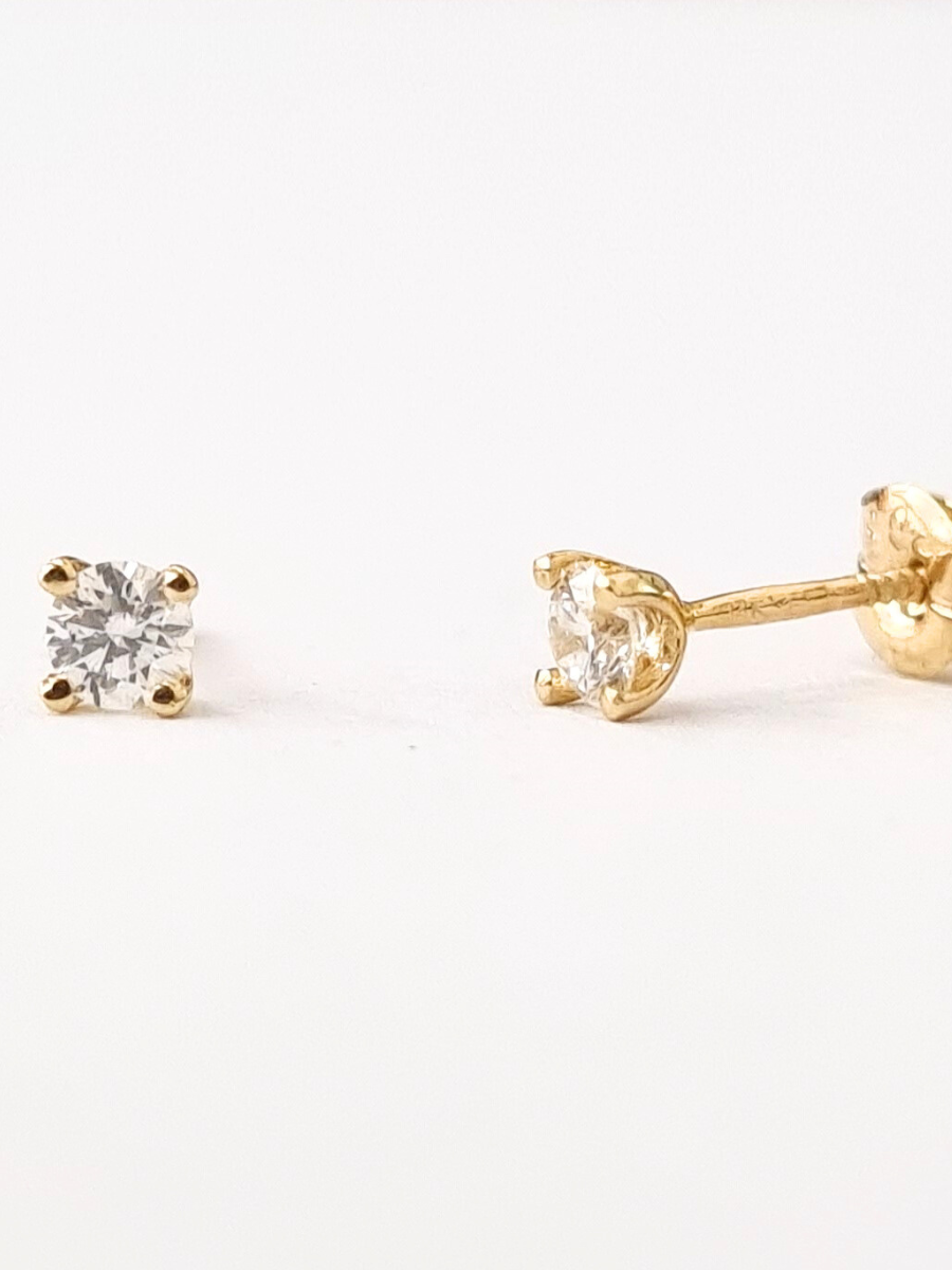 עגילי יהלום נורת זהב 14 קראט