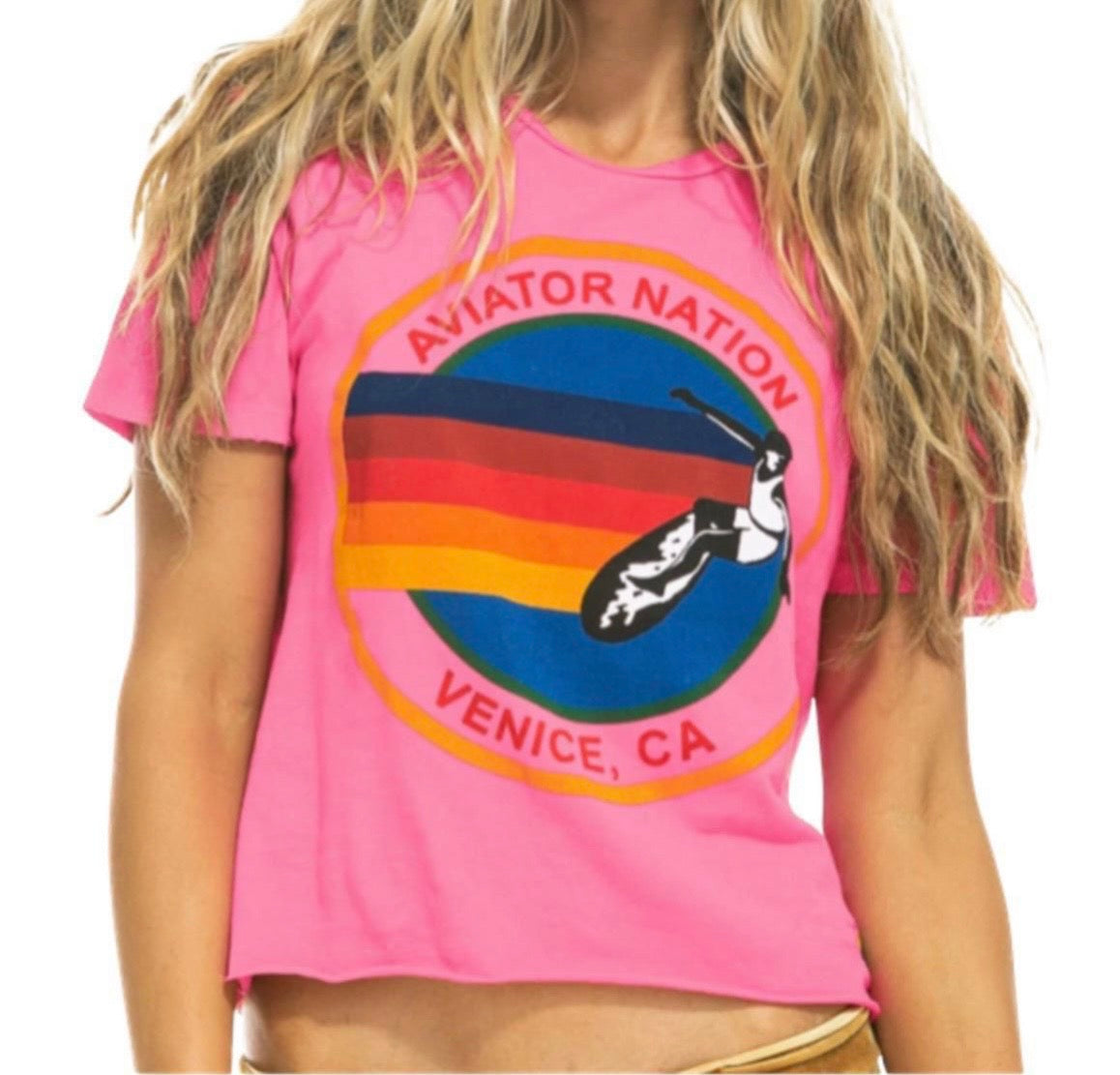 Aviator SIGNATURE BOYFRIEND TEE - NEON PINK