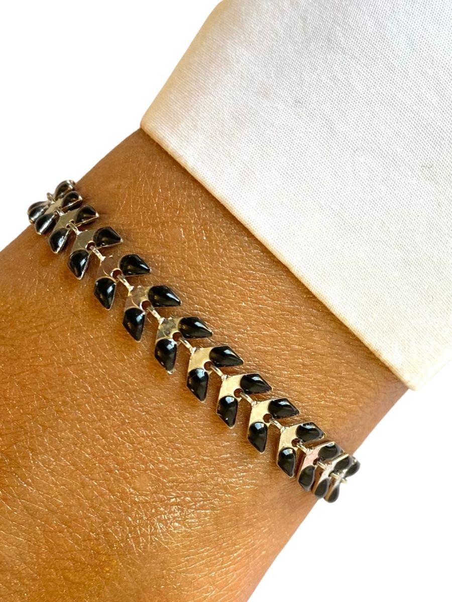 צמיד עלים מושחר