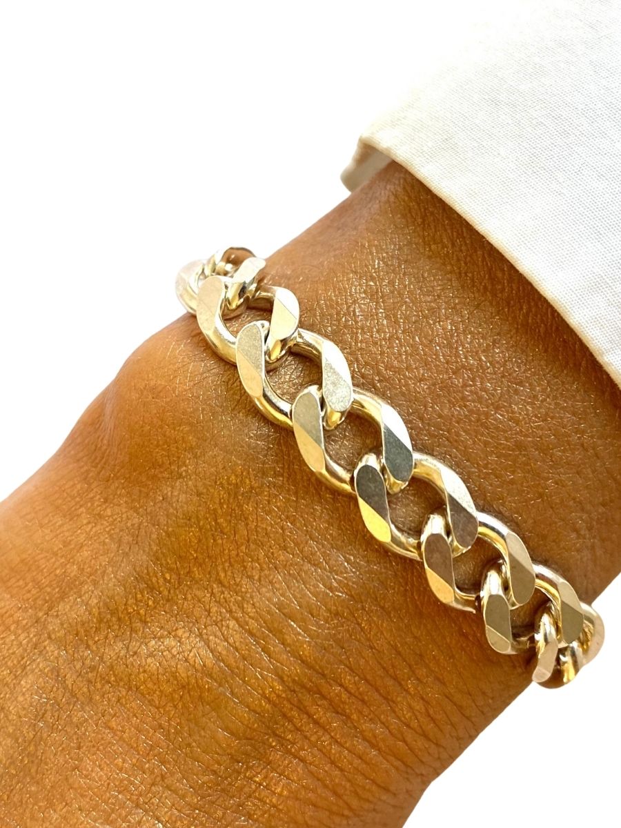 צמיד גורמט מומו